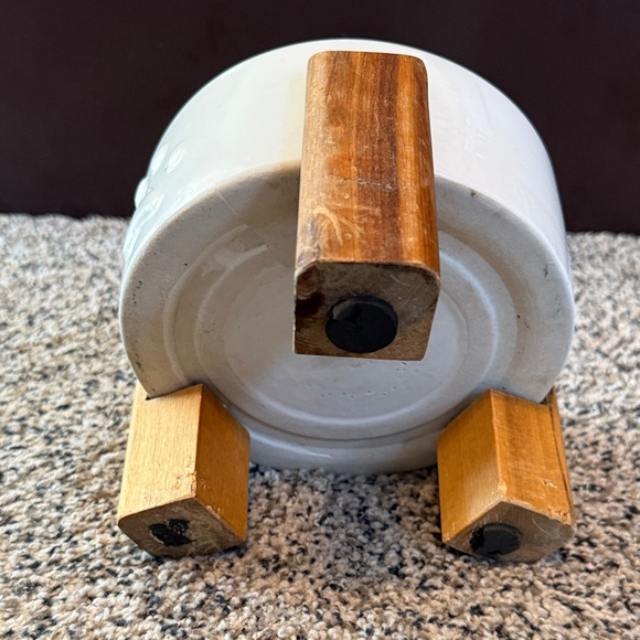 White Ceramic Pet Bowl with Wooden Stand - Picture 2 of 6